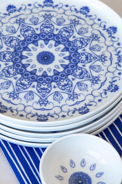 Hermia Juego de desayuno de porcelana 14 piezas blanco y azul